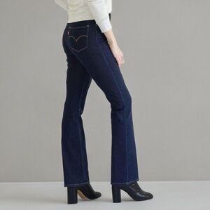 Levi's Women's 725 High Rise Bootcut Jeans